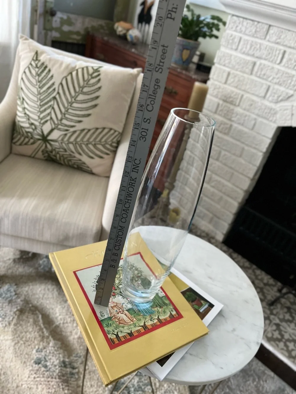 Vintage Crate ann Barrel clear tall vase. No flaws. 16 » tall